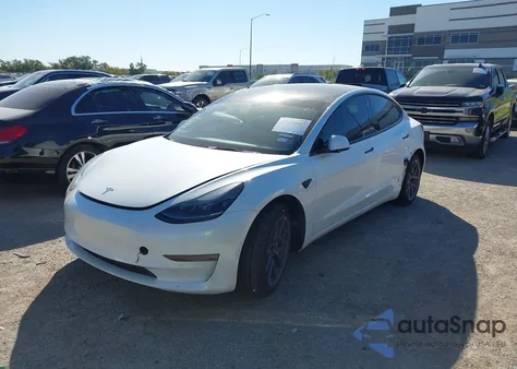 2022 Tesla Model 3 from USA, damaged, VIN 5YJ3E1EB0NF270918